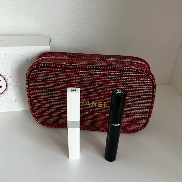 Chanel Holiday Gift Set 2022 Go To Extremes - Picture 3 of 12